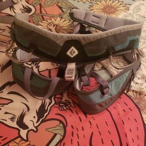 COPY - Black diamond women's harness medium
